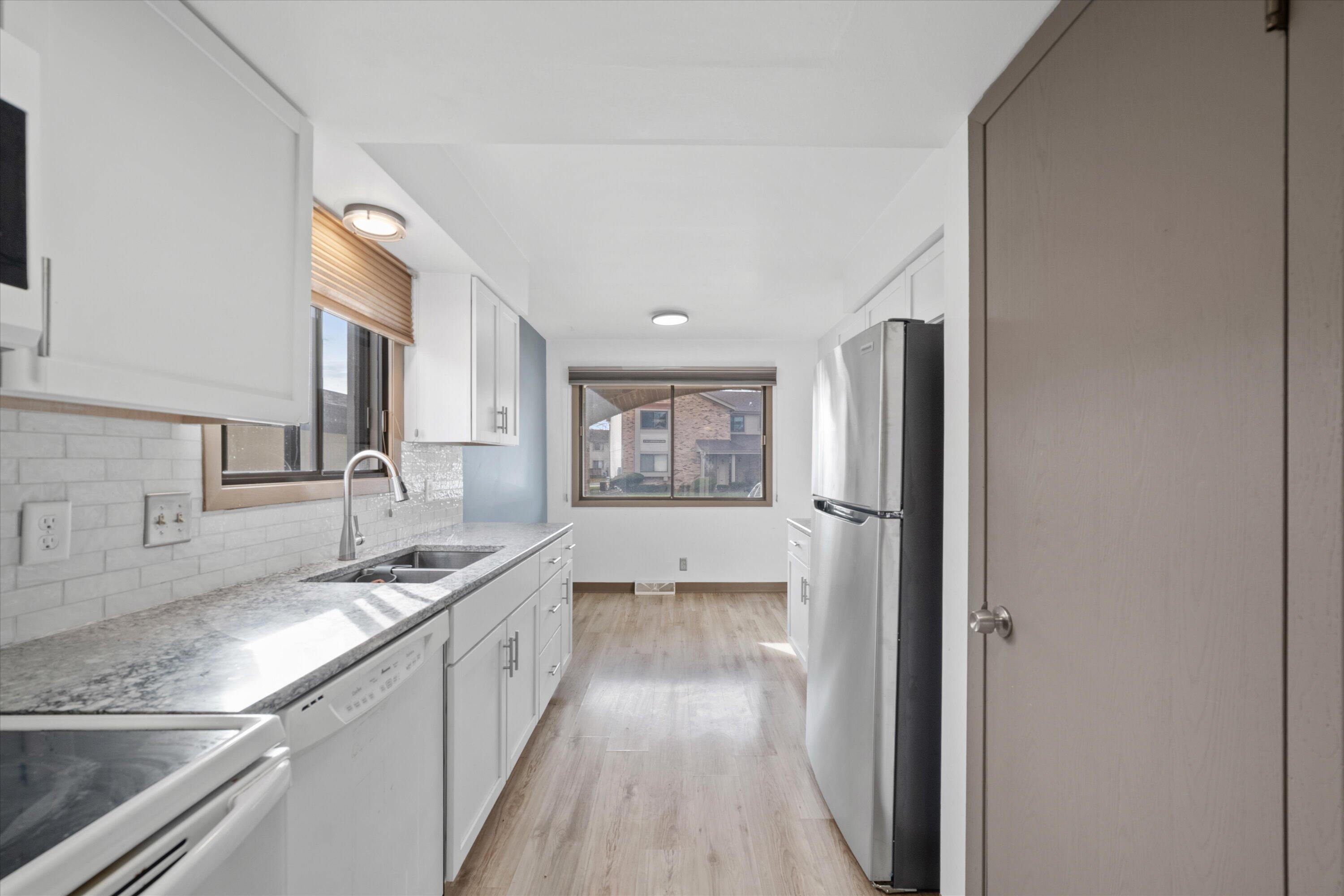5740 Cambridge Lane, Unit 6 Mount Pleasant, WI 53406 - Photo 9 of 32 Main Kitchen