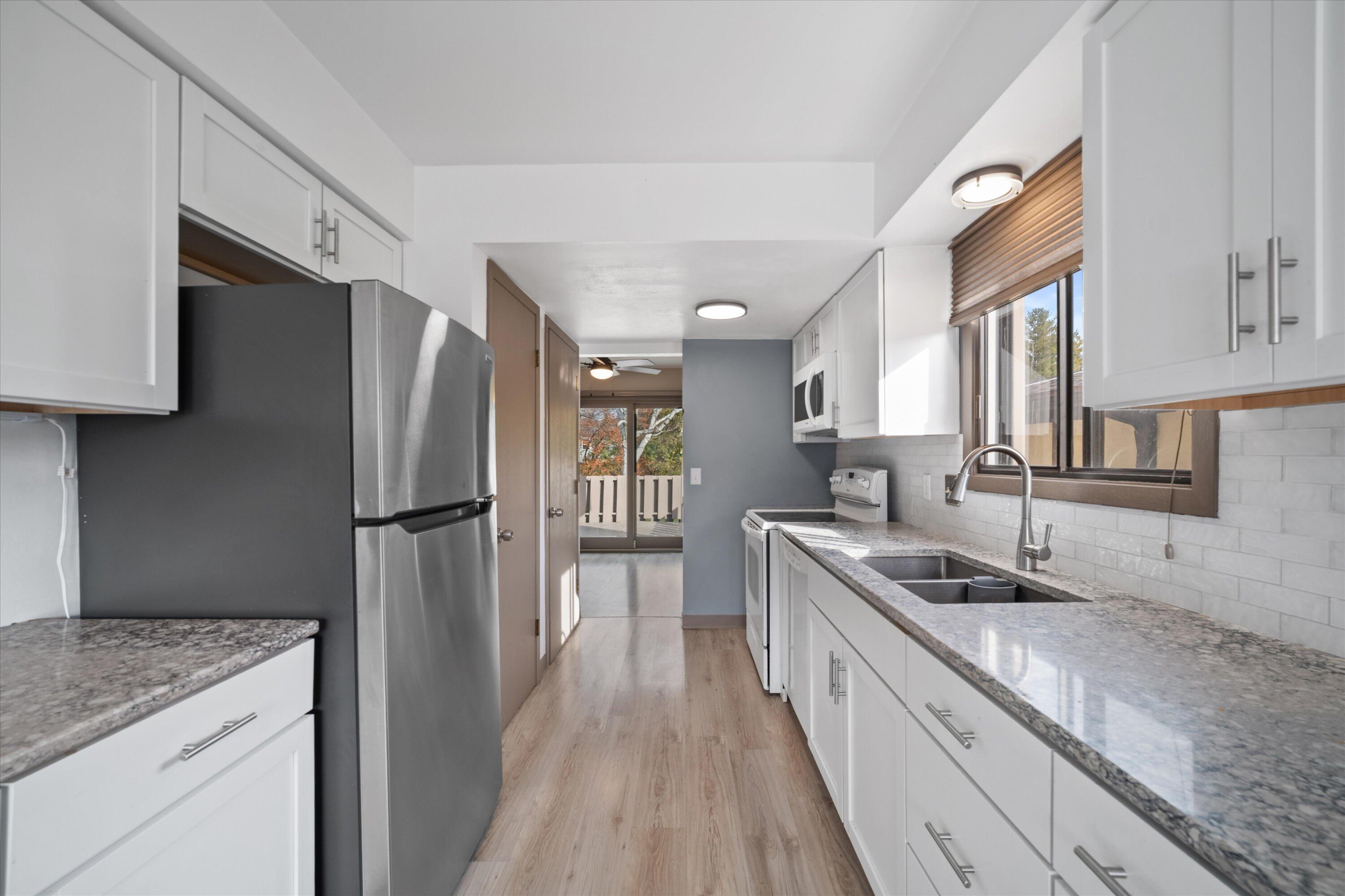 5740 Cambridge Lane, Unit 6 Mount Pleasant, WI 53406 - Photo 10 of 32 Main Kitchen