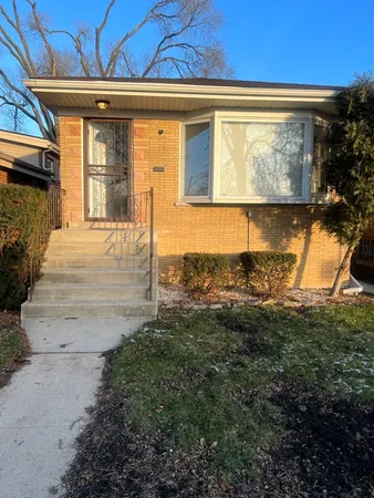 $2,750 | 9241 South Emerald Avenue, Chicago, IL 60620