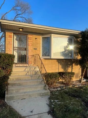 $2,750 | 9241 South Emerald Avenue, Chicago, IL 60620