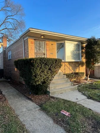 $2,750 | 9241 South Emerald Avenue, Chicago, IL 60620