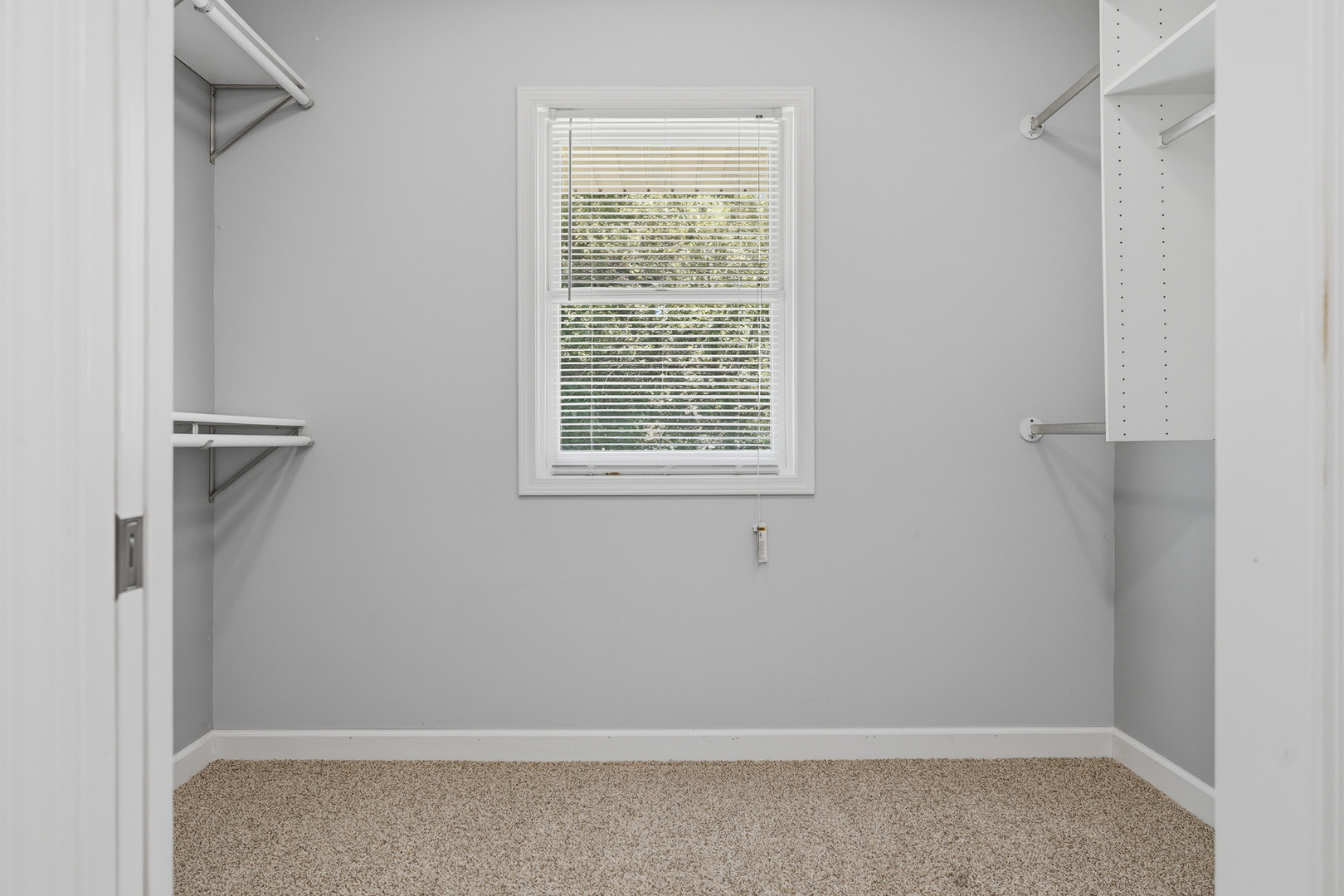 15207 Henry Road Morrison, IL 61270 - Photo 14 of 54