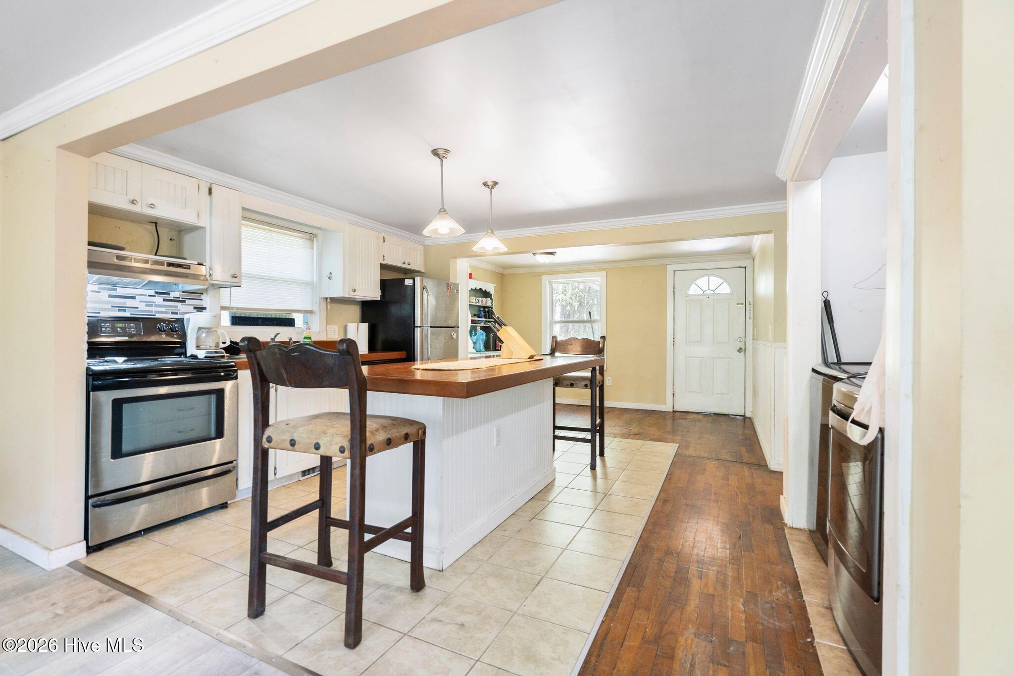 2715 Castle Hayne Road Wilmington, NC 28401 - Photo 10 of 35 Kitchen