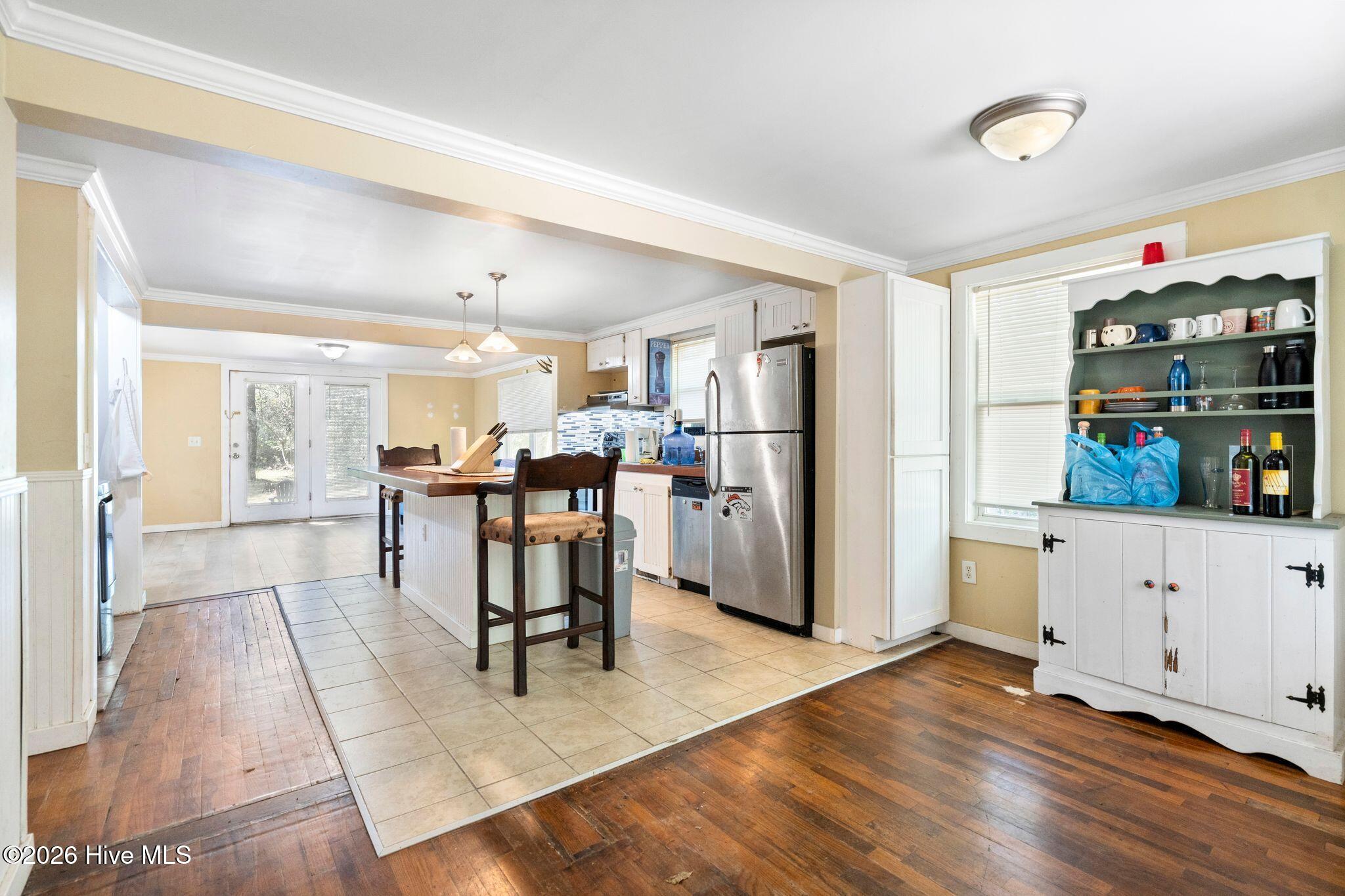 2715 Castle Hayne Road Wilmington, NC 28401 - Photo 5 of 35 Dining to Kitchen