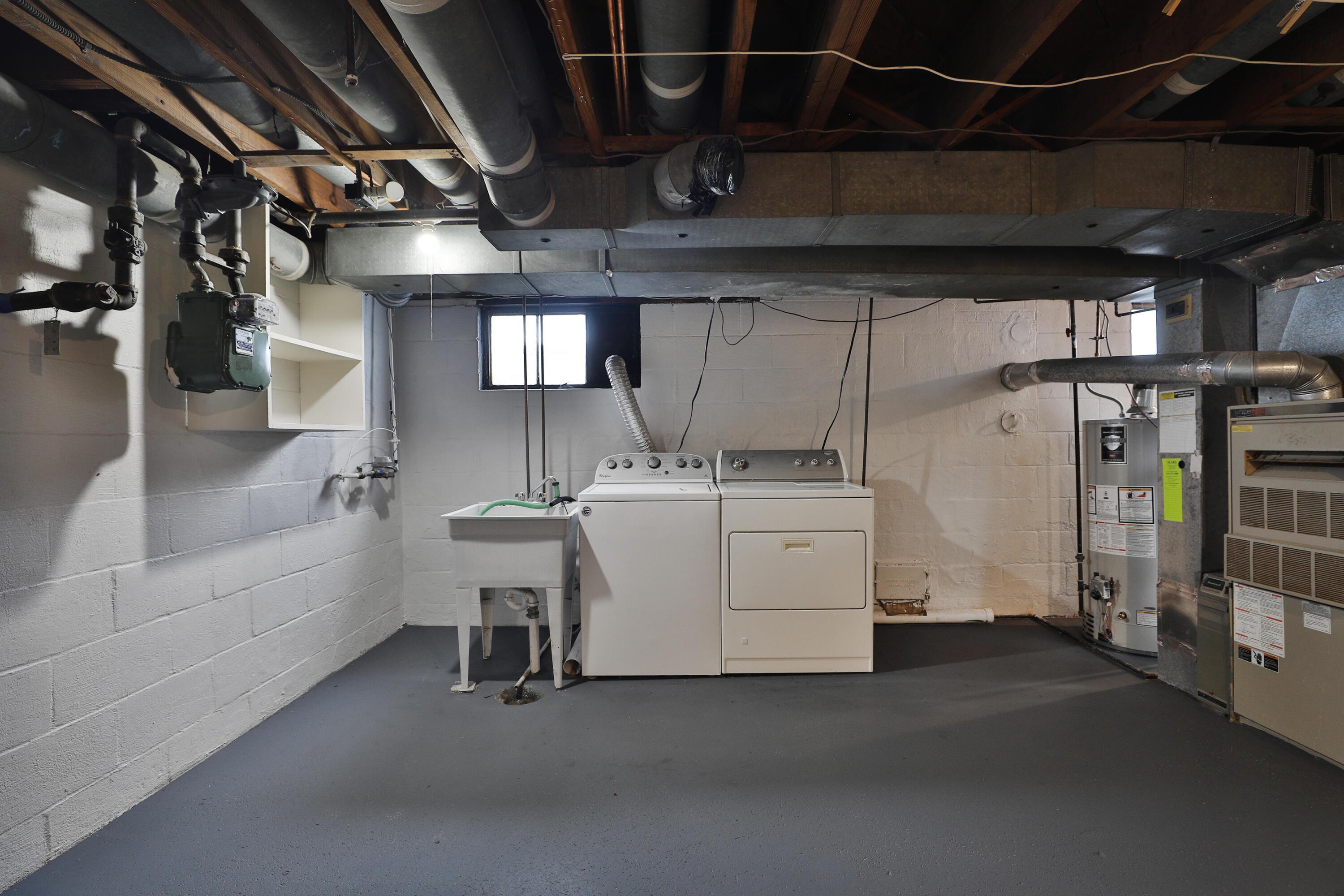 429 Arden Road Columbus, OH 43214 - Photo 42 of 49 Basement
