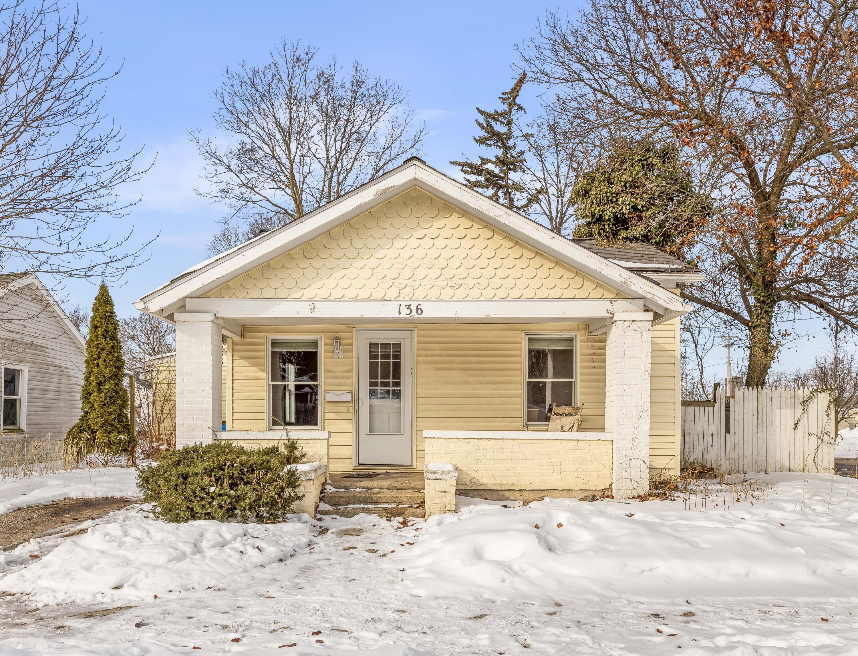 136 Orchard Street Morenci, MI 49256 - Photo 1 of 22 _P7A3468_E