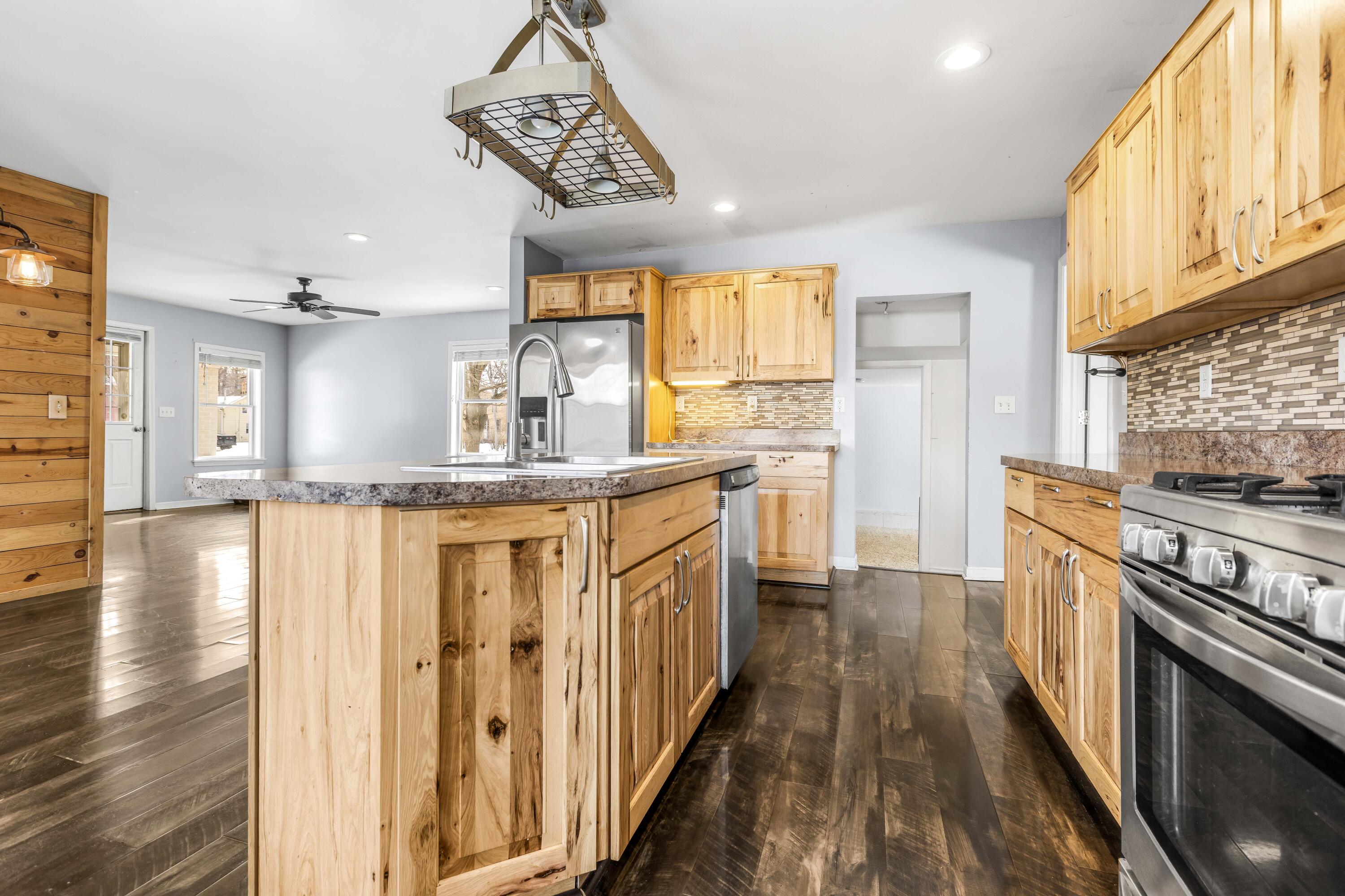 136 Orchard Street Morenci, MI 49256 - Photo 2 of 22 _P7A3582_E