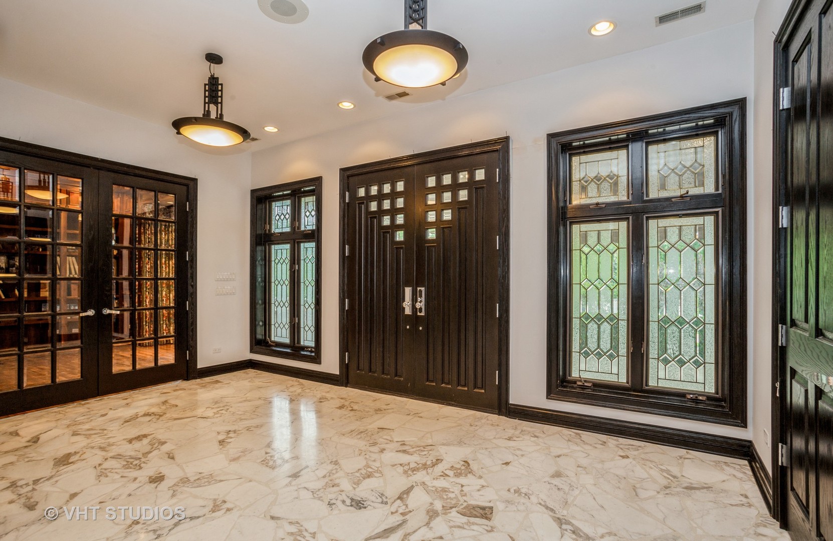 33W859 Fletcher Road Wayne, IL 60174 - Photo 5 of 110
