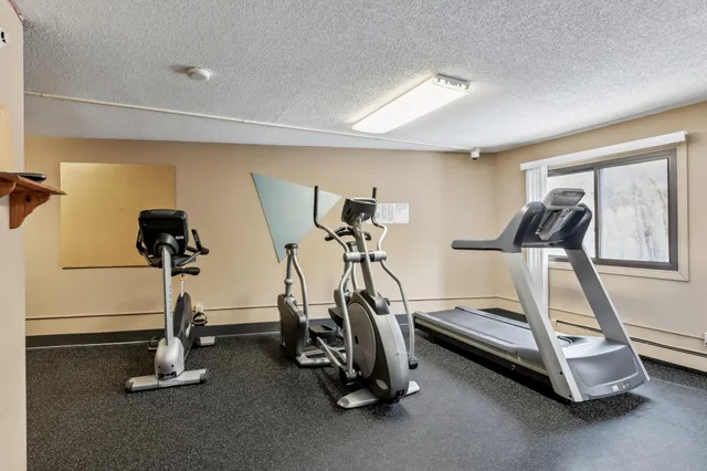 $95,000 | 401 East Burnsville Parkway, Unit 106, Burnsville, MN 55337