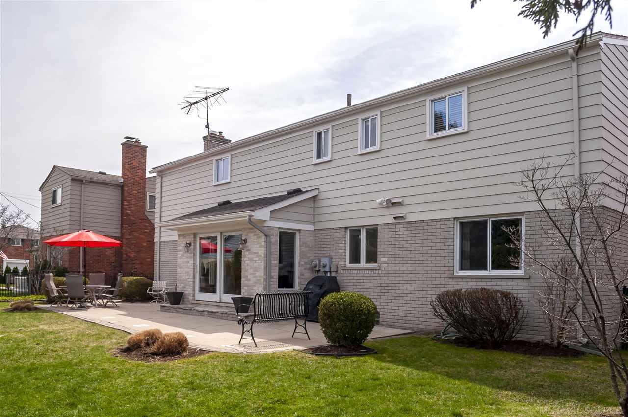 692 Canterbury Road Grosse Pointe, MI 48236 - Photo 63 of 65 50071726-62.JPG