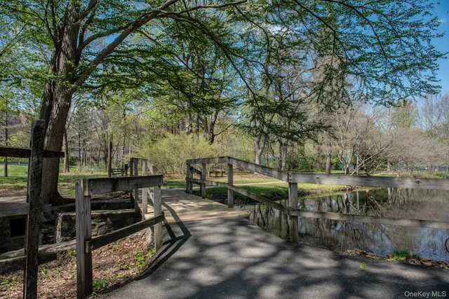 $199,000 | 100 East Hartsdale Avenue, Unit 6RE, Hartsdale, NY 10530