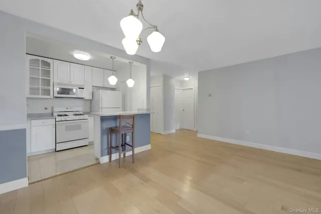 $199,000 | 100 East Hartsdale Avenue, Unit 6RE, Hartsdale, NY 10530