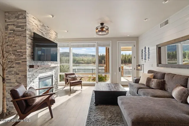 $799,000 | 415 West Waterside Drive, Unit 104, Post Falls, ID 83854