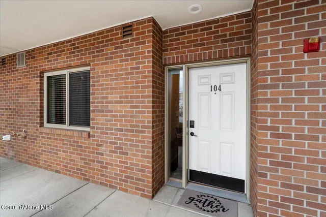 $799,000 | 415 West Waterside Drive, Unit 104, Post Falls, ID 83854