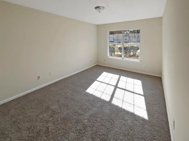 $335,000 | 142 Blueridge Trail, North Charleston, SC 29418