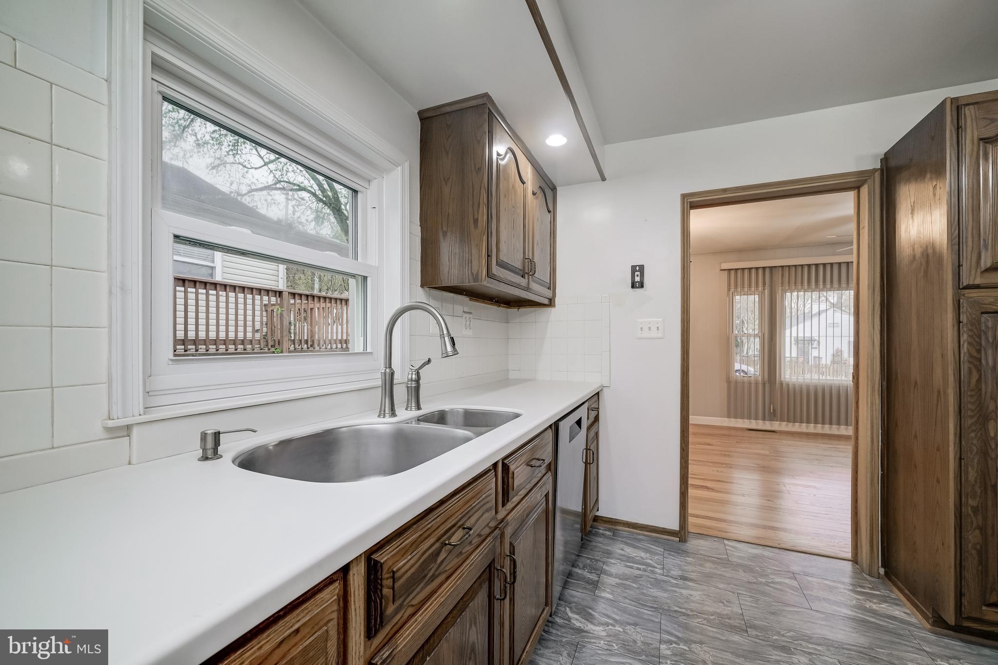 1500 Gleason Street Silver Spring, MD 20902 - Photo 14 of 45 Gallery Image 14