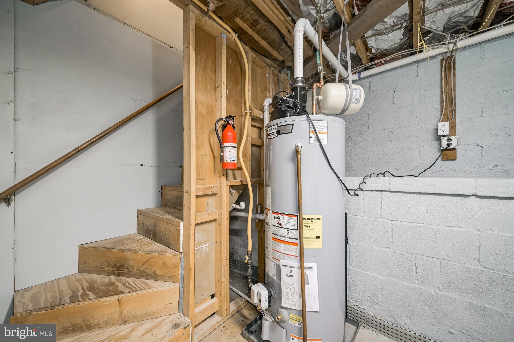 1500 Gleason Street Silver Spring, MD 20902 - Photo 28 of 45 New 50 gallon hot water heater!