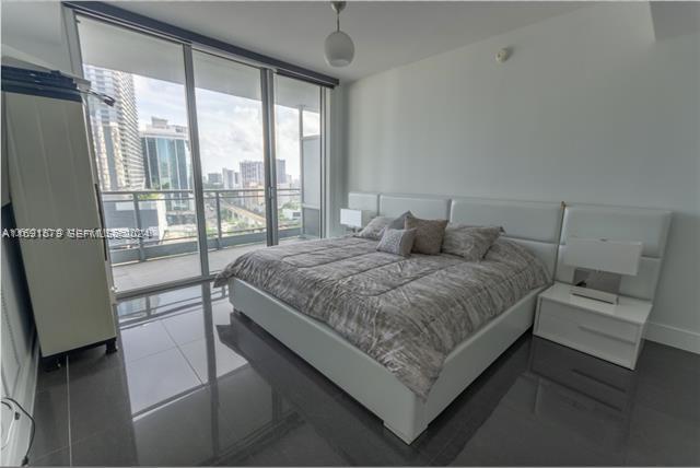 92 Southwest 3rd Street, Unit 1802 Miami, FL 33130 - Photo 11 of 19
