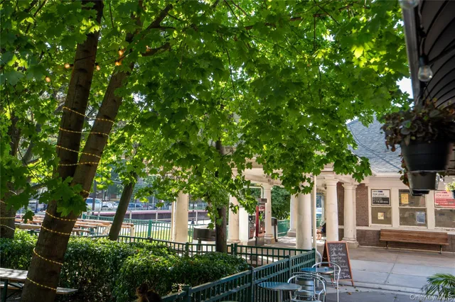 $290,000 | 118-18 Union Turnpike, Unit 5F | Kew Gardens