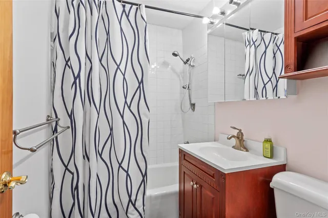 $290,000 | 118-18 Union Turnpike, Unit 5F | Kew Gardens