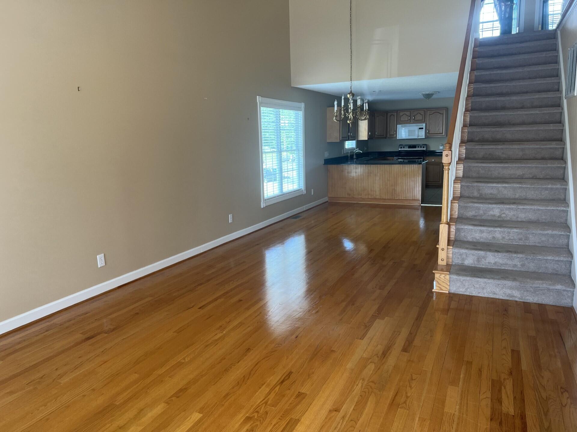 159 Monarch Drive Bristol, VA 24201 - Photo 2 of 27 Monarch LR