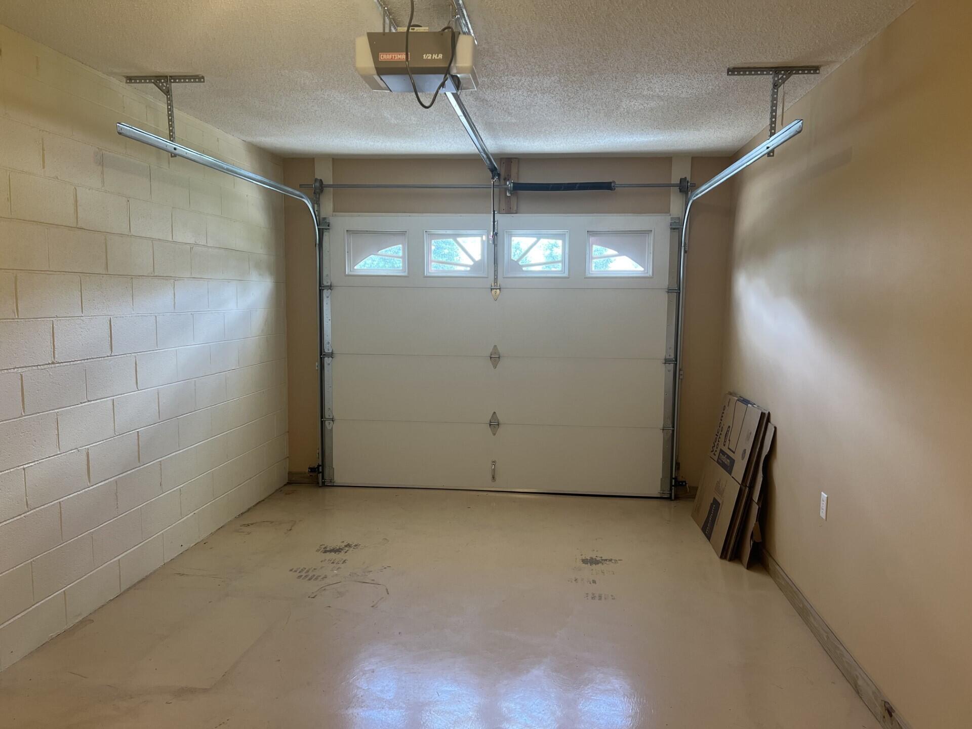 159 Monarch Drive Bristol, VA 24201 - Photo 23 of 27 Monarch Garage