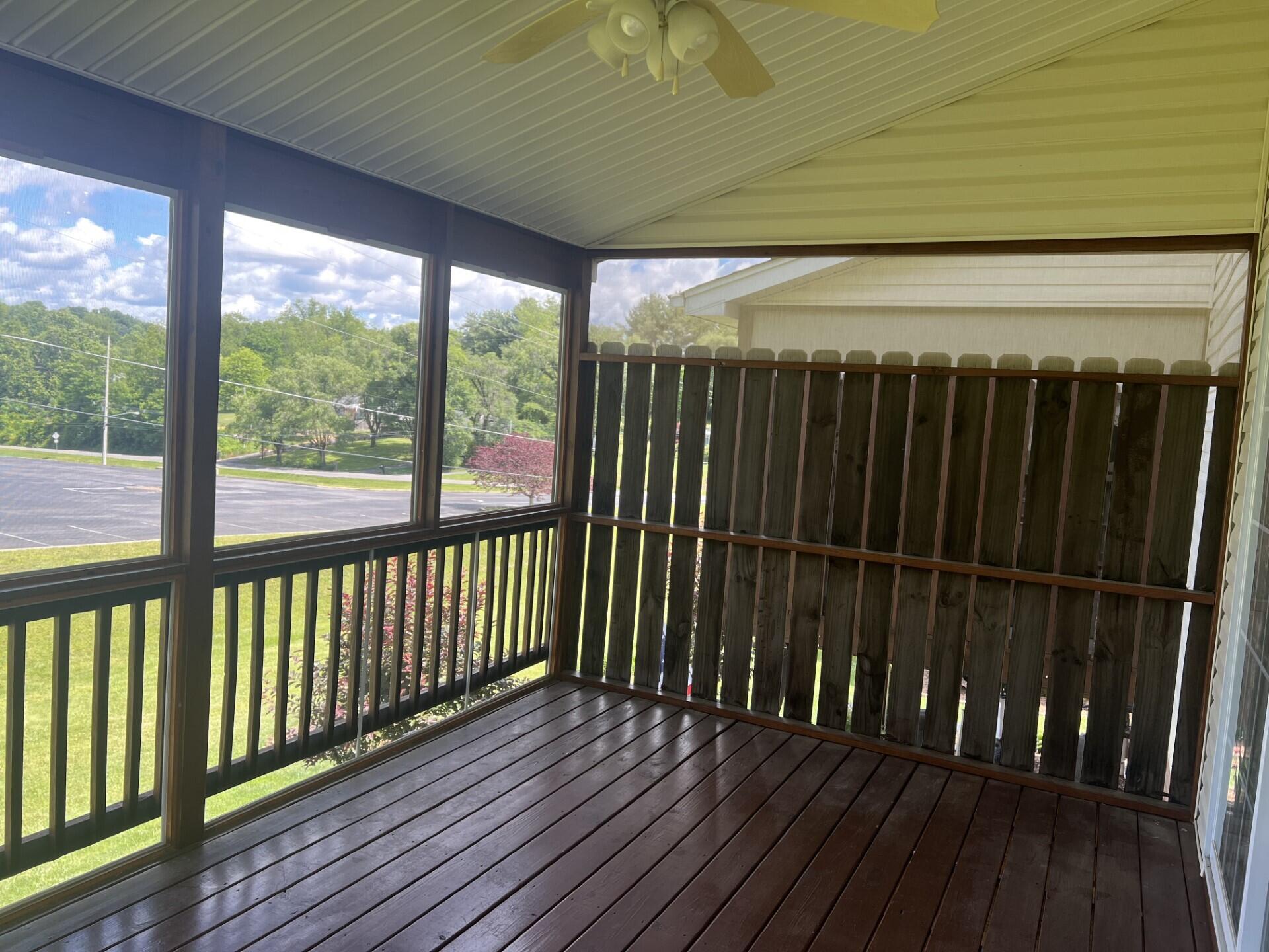 159 Monarch Drive Bristol, VA 24201 - Photo 5 of 27 Monarch Deck