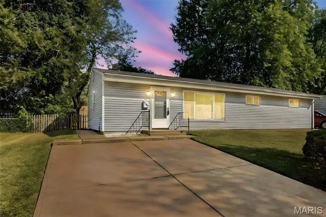 $159,900 | 9207 Bataan Drive, Woodson Terrace, MO 63134