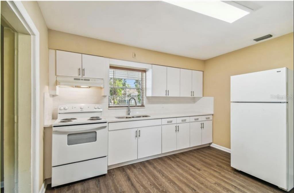 3408 West St Conrad Street Tampa, FL 33607 - Photo 6 of 17