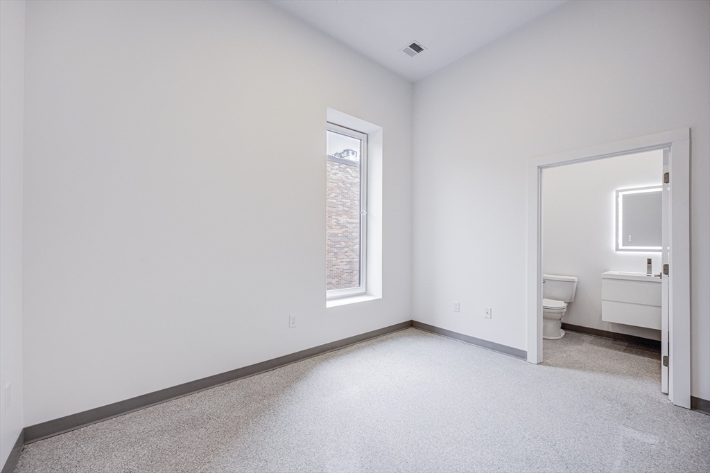 80 Middlesex Street, Unit 206 Lowell, MA 01852 - Photo 9 of 24