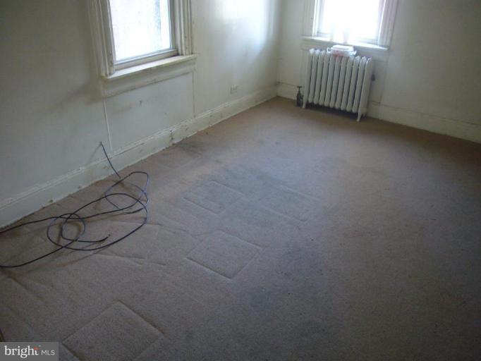 3818 Reisterstown Road Baltimore, MD 21215 - Photo 2 of 4 Living Room