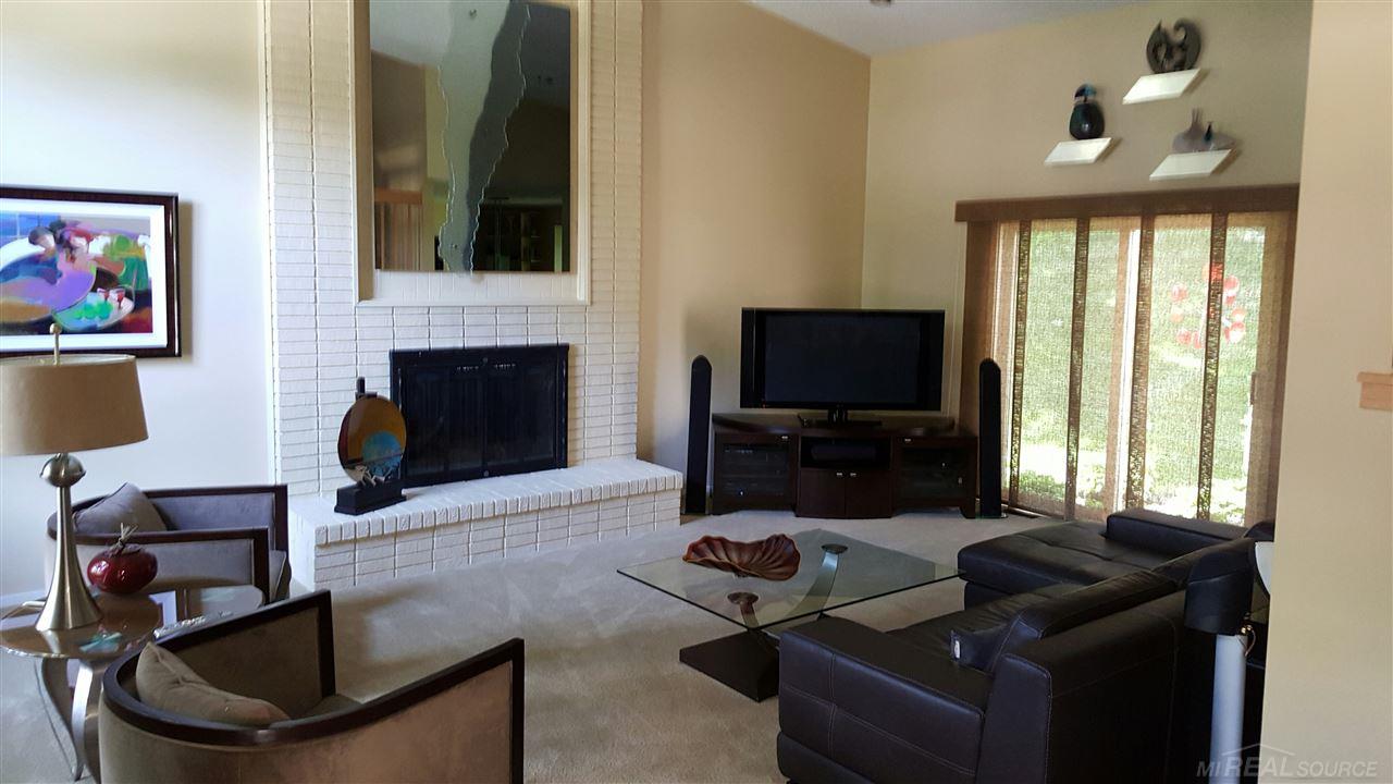 878 River Bend Drive Rochester, MI 48307 - Photo 2 of 10