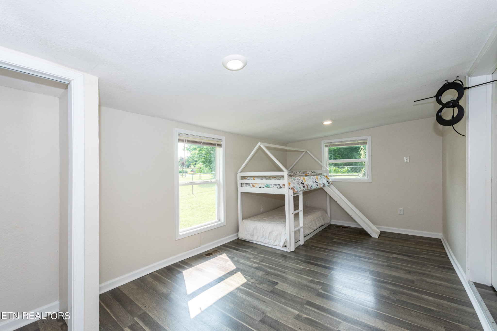 460 Lee Shirley Road Greenback, TN 37742 - Photo 15 of 29 a view of entryway with wooden floor