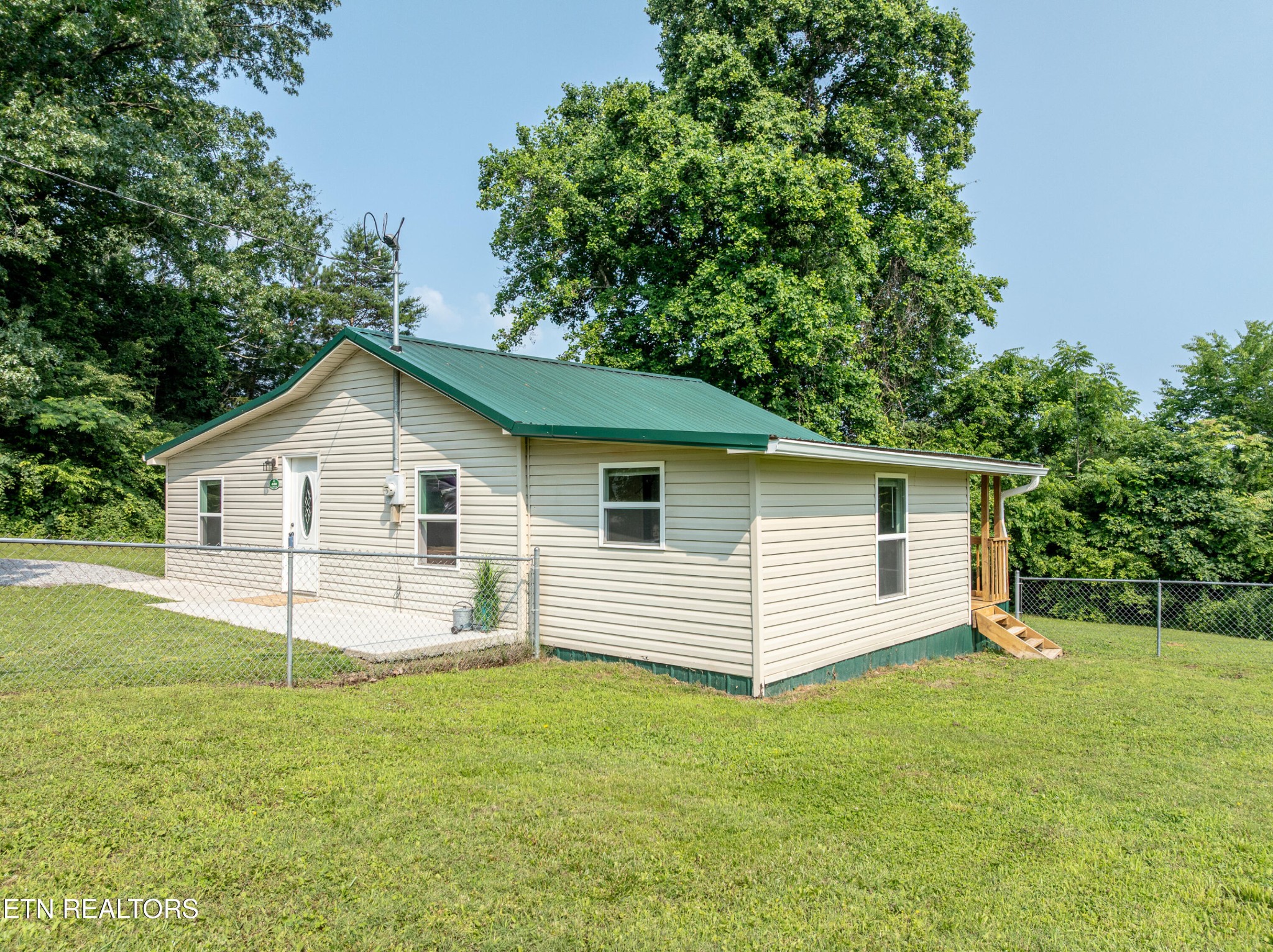 460 Lee Shirley Road Greenback, TN 37742 - Photo 3 of 29 a view of a house with a yard