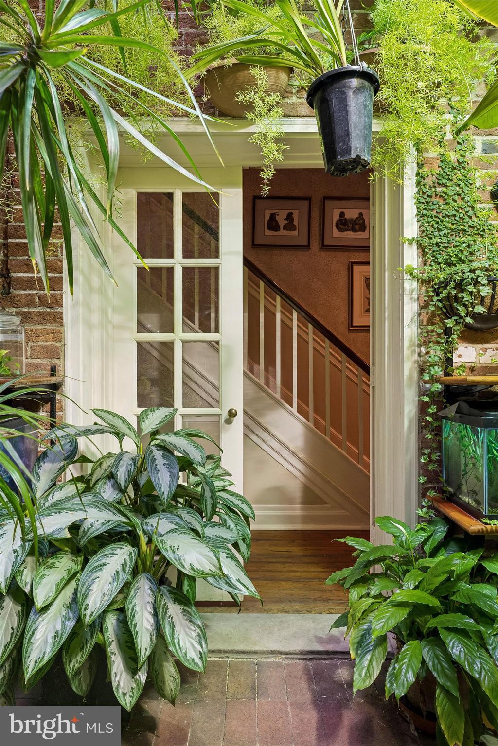 519 Pine Street Philadelphia, PA 19106 - Photo 16 of 42 Atrium Hall View