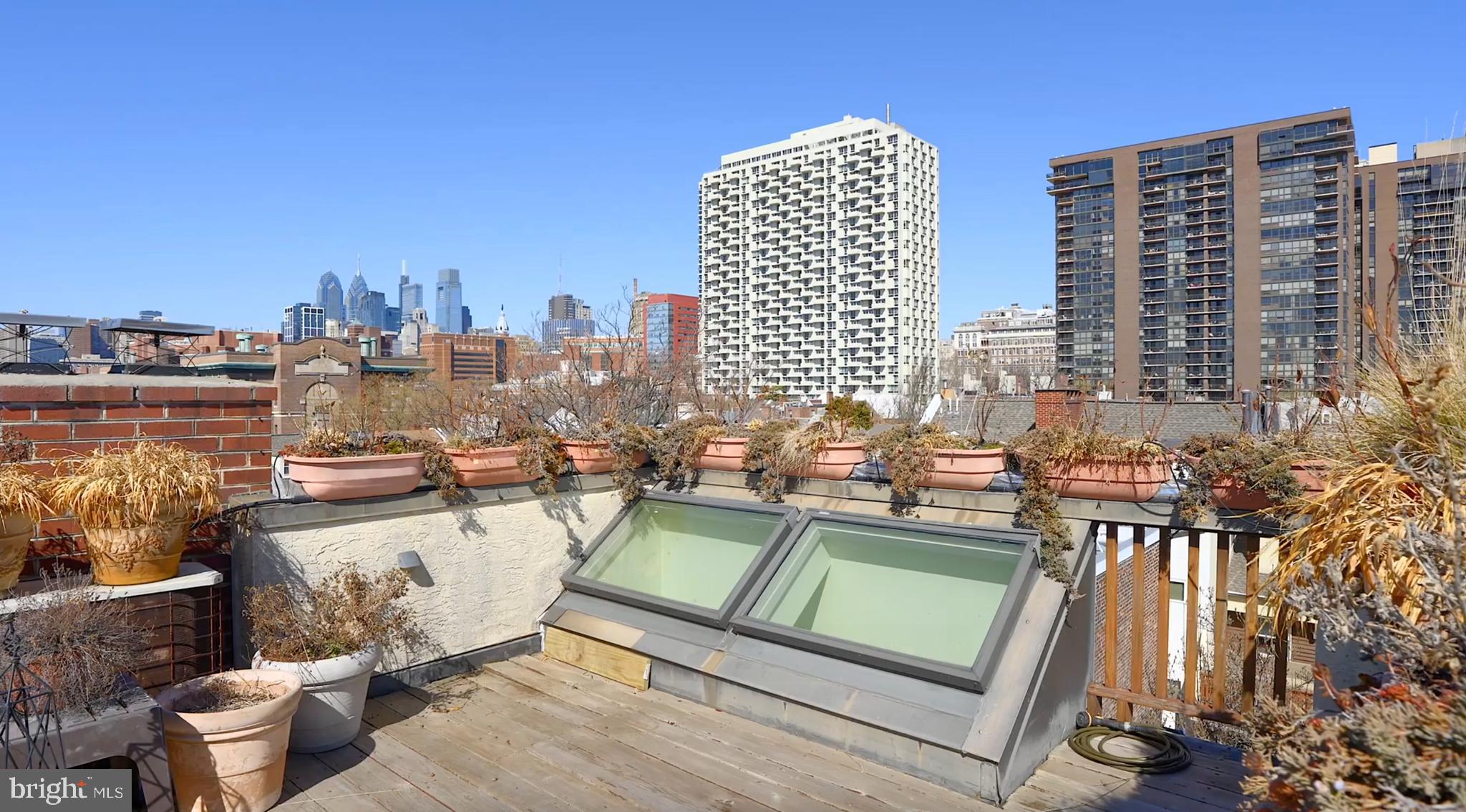 519 Pine Street Philadelphia, PA 19106 - Photo 39 of 43 Roof Deck