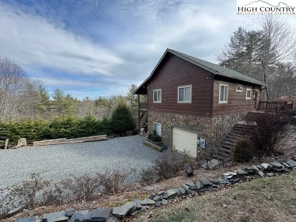 $544,900 | 132 Thistle Knob Road, Fleetwood, NC 28626