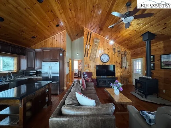 $544,900 | 132 Thistle Knob Road, Fleetwood, NC 28626