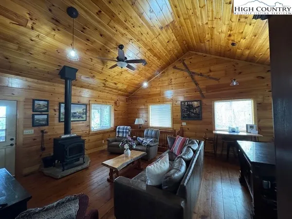 $544,900 | 132 Thistle Knob Road, Fleetwood, NC 28626