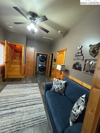 $544,900 | 132 Thistle Knob Road, Fleetwood, NC 28626