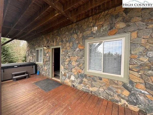 $544,900 | 132 Thistle Knob Road, Fleetwood, NC 28626