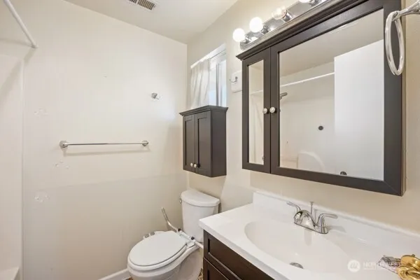 $270,000 | 1001 East Hayden Drive, Moses Lake, WA 98837