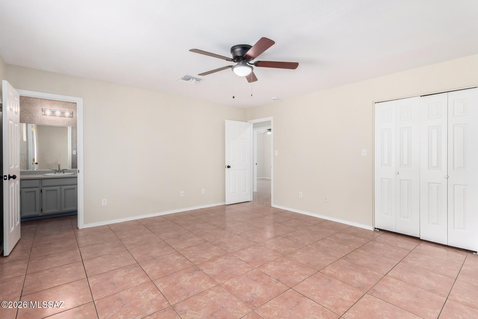 548 South Country Club Road Tucson, AZ 85716 - Photo 13 of 26