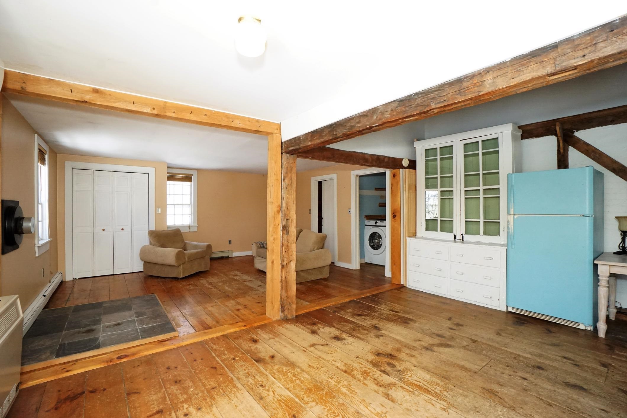 132 S Road Deerfield, NH 03037 - Photo 11 of 40