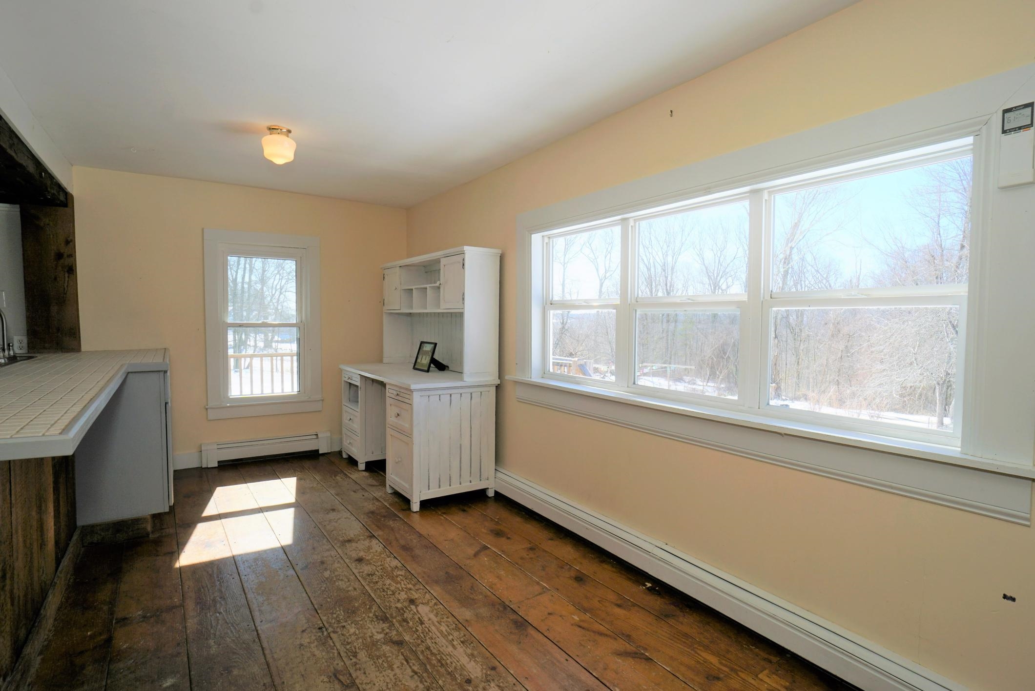 132 S Road Deerfield, NH 03037 - Photo 14 of 40
