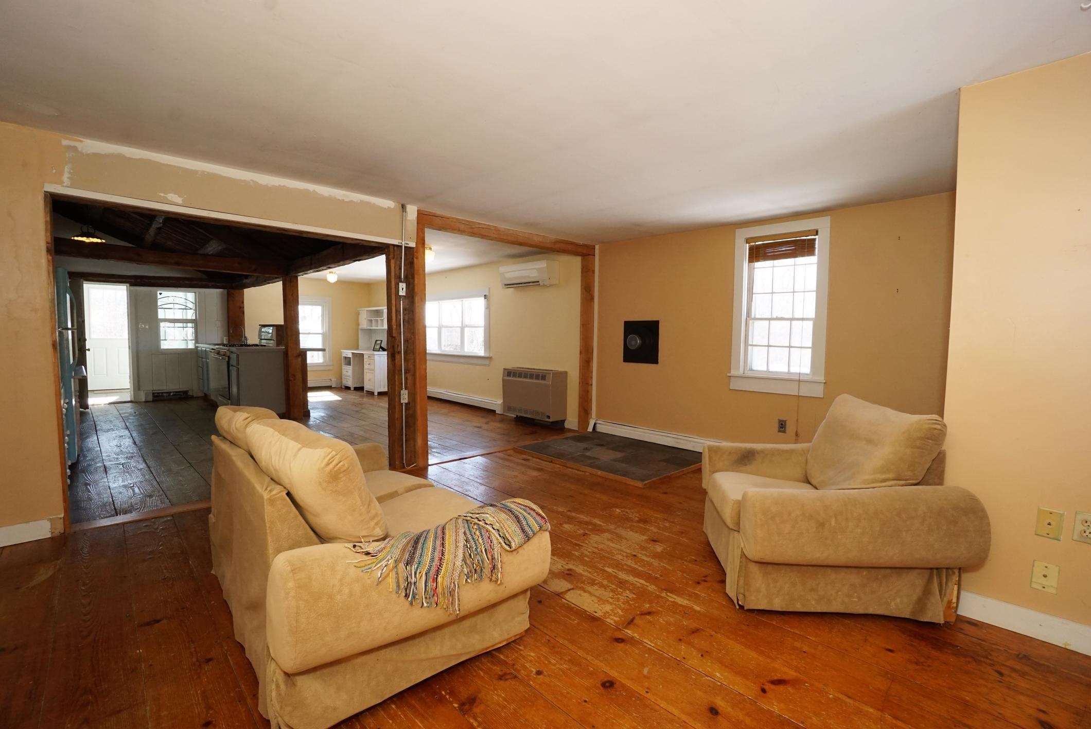 132 S Road Deerfield, NH 03037 - Photo 16 of 40