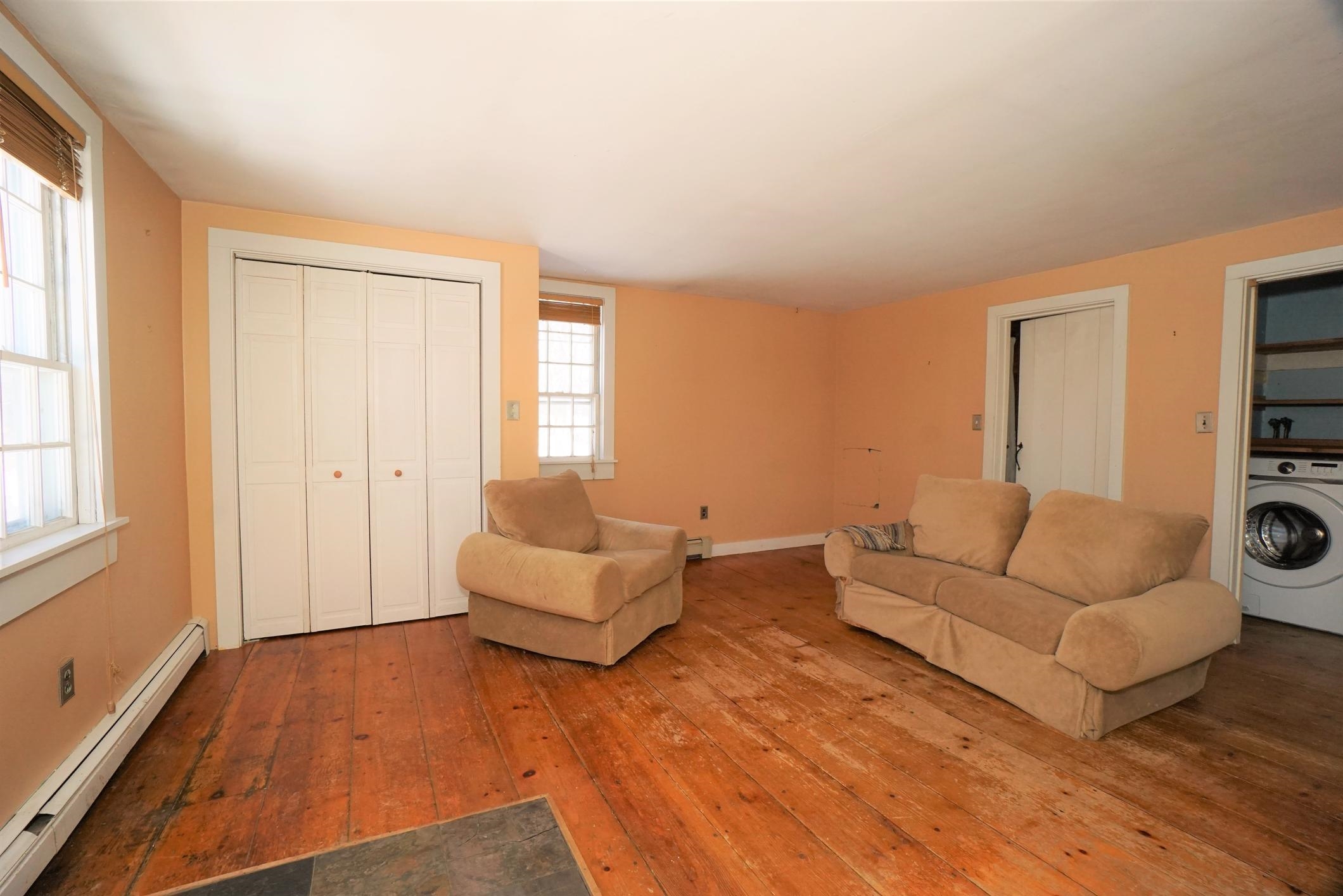 132 S Road Deerfield, NH 03037 - Photo 18 of 40