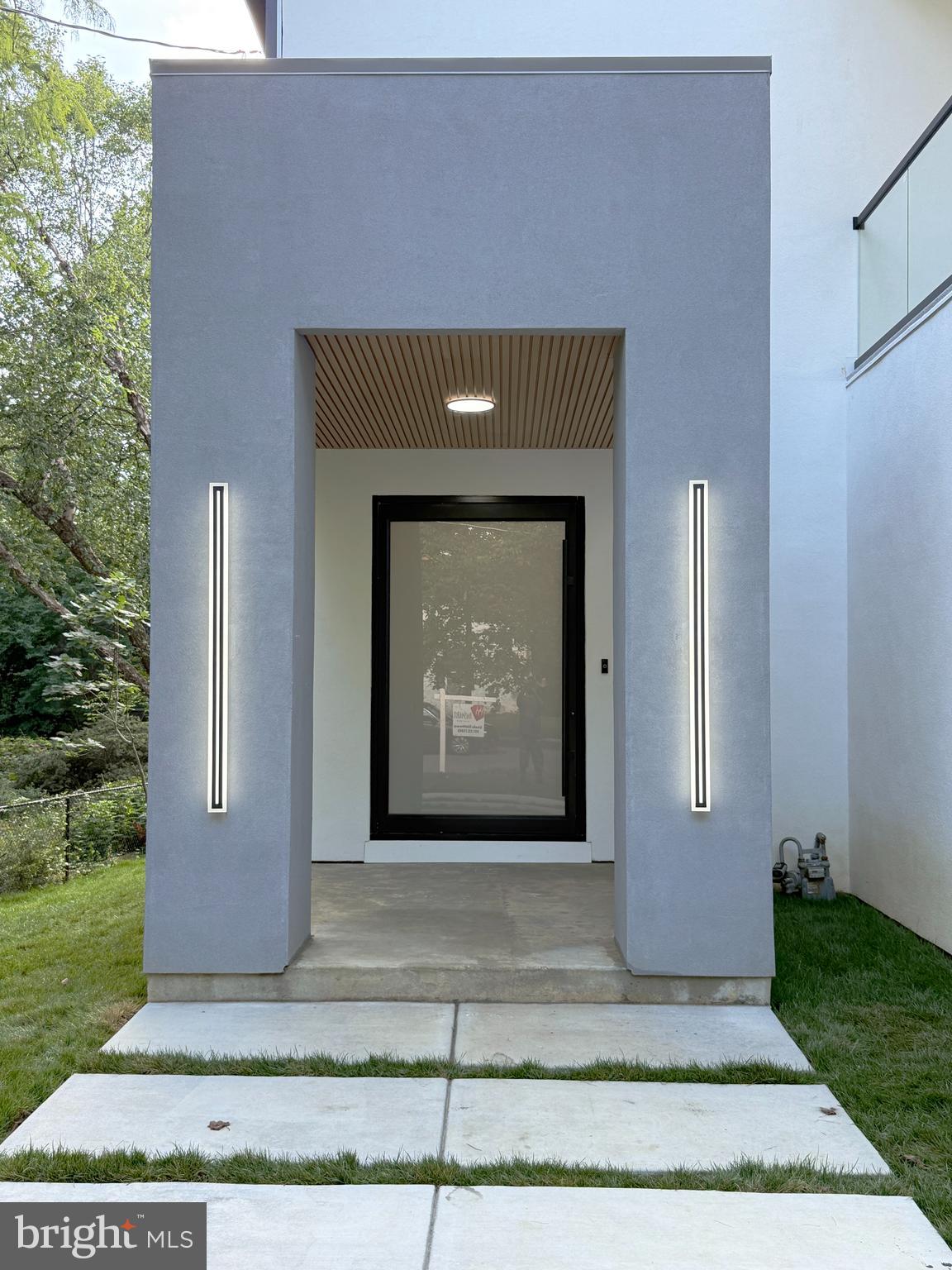 8908 Mohawk Lane Bethesda, MD 20817 - Photo 3 of 46 Entrance