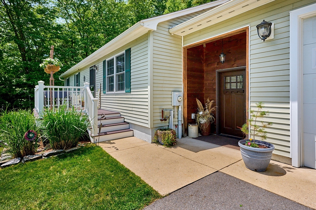 43 Ridge Road Erving, MA 01344 - Photo 5 of 41