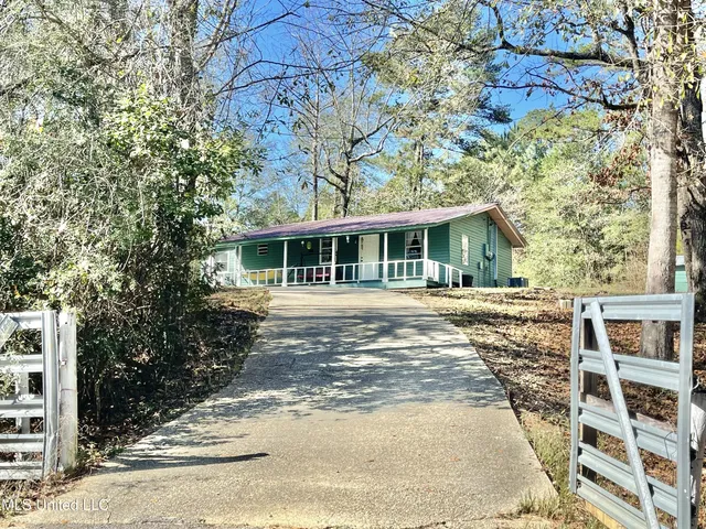 $120,000 | 145 Eubanks Drive, Lucedale, MS 39452